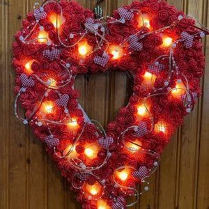 LITE PINK & RED ROSE WOOD HEART WREATH